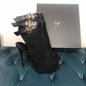 Giuseppe “Colleen” Peep toe Suede Ankle Boots